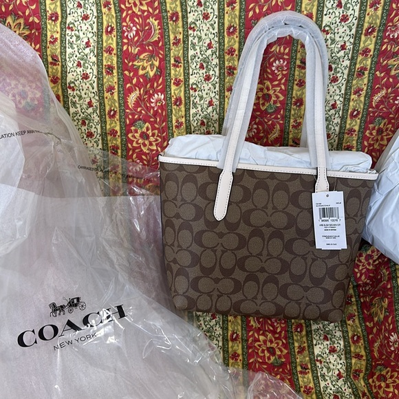 NWT Coach Slgh sig mini bag khaki chalk bag - Picture 4 of 5